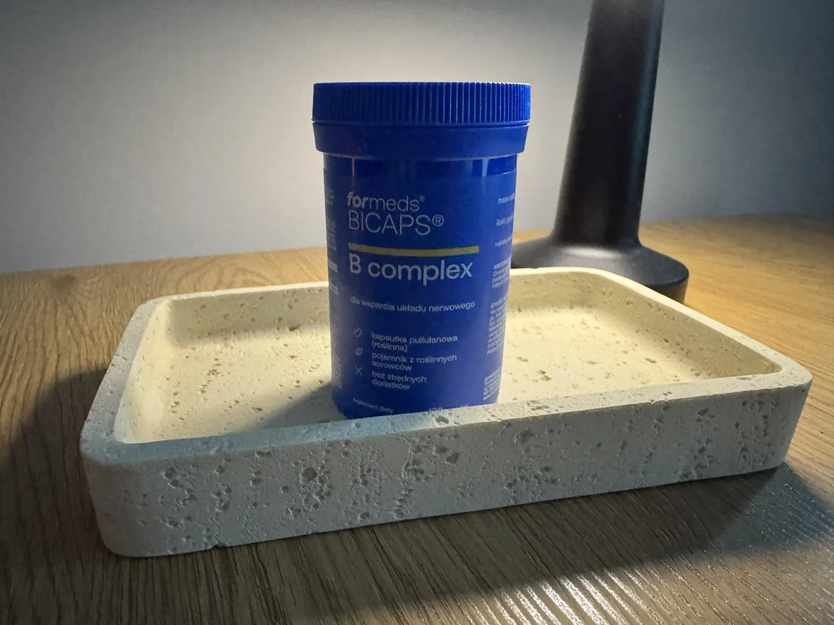 Opakowanie ForMeds Bicaps B Complex, 60 kapsułek, z widoczną etykietą