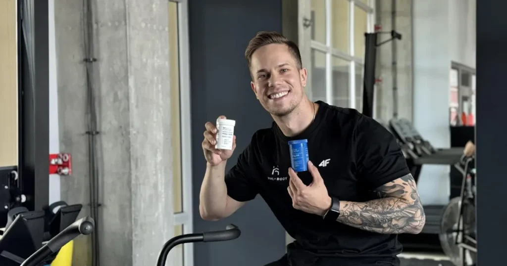 Adrian Domagalski z suplementami magnezu ForMeds na siłowni