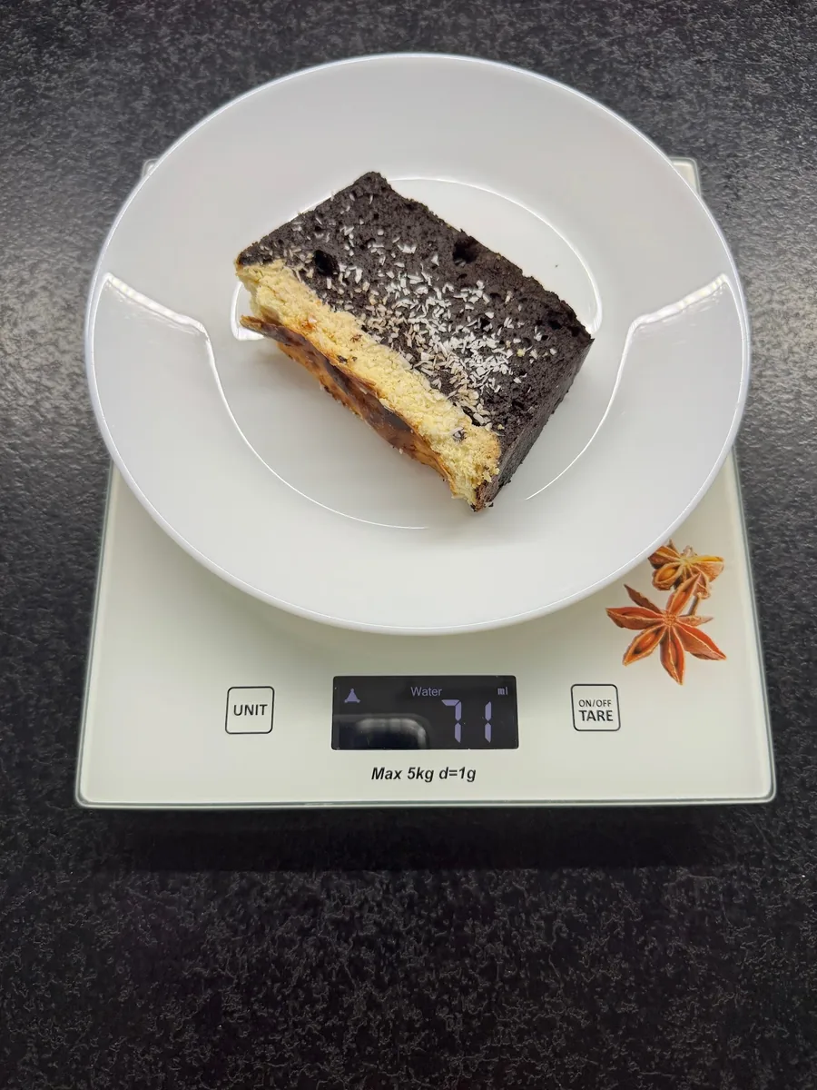 Danie z makaronem z MójCatering zważone przed zjedzeniem
